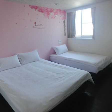 Easyinn Hotel & Hostel Tainan Exterior photo