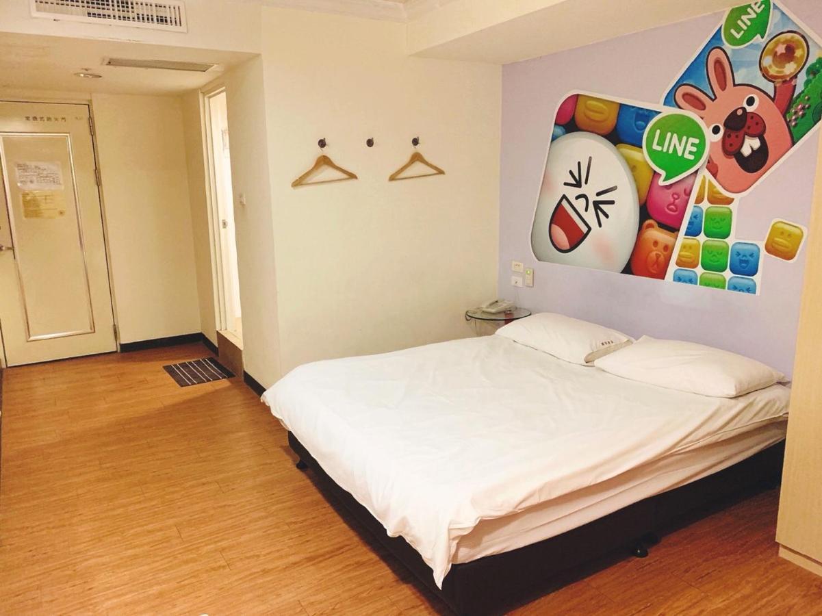 Easyinn Hotel & Hostel Tainan Exterior photo