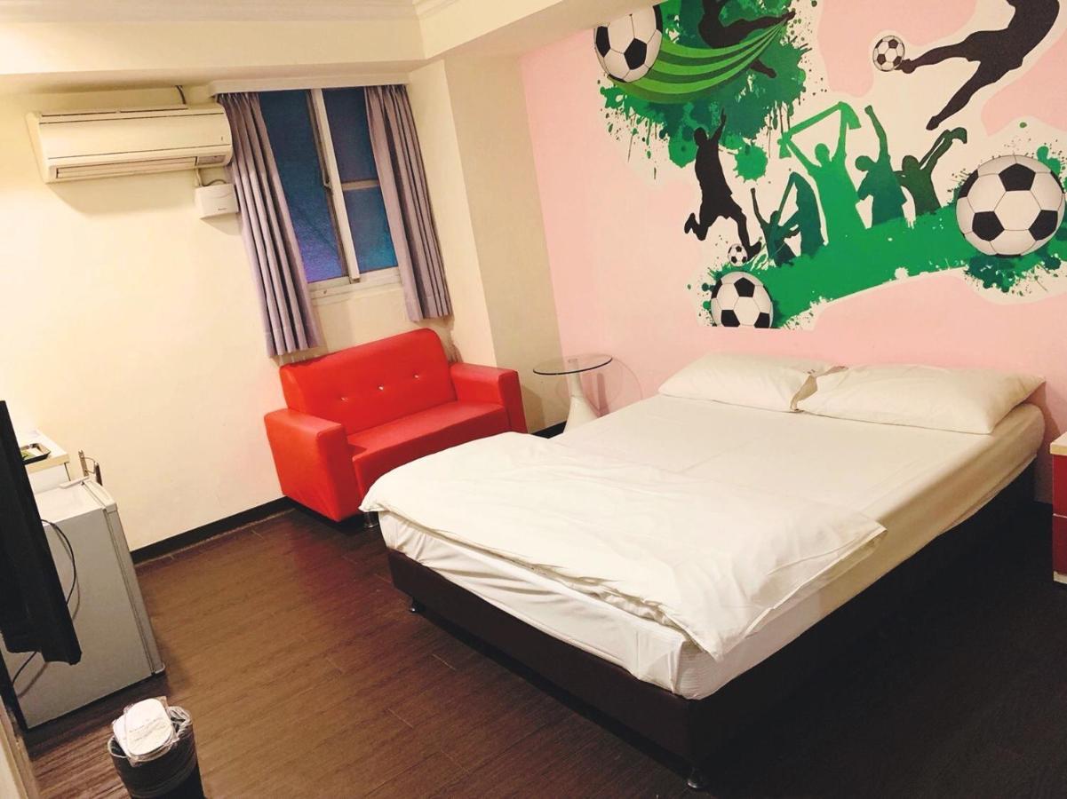 Easyinn Hotel & Hostel Tainan Exterior photo