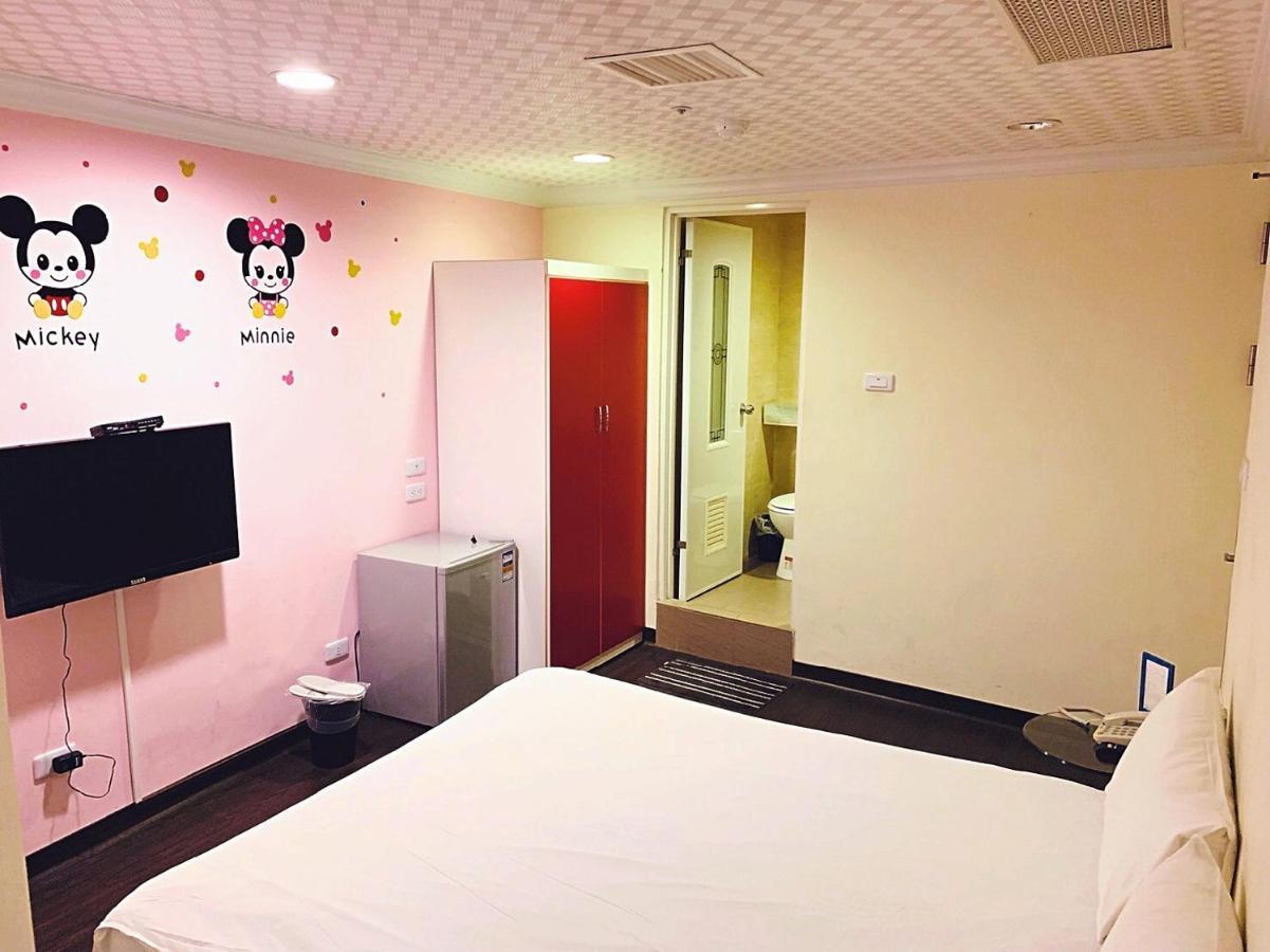 Easyinn Hotel & Hostel Tainan Exterior photo
