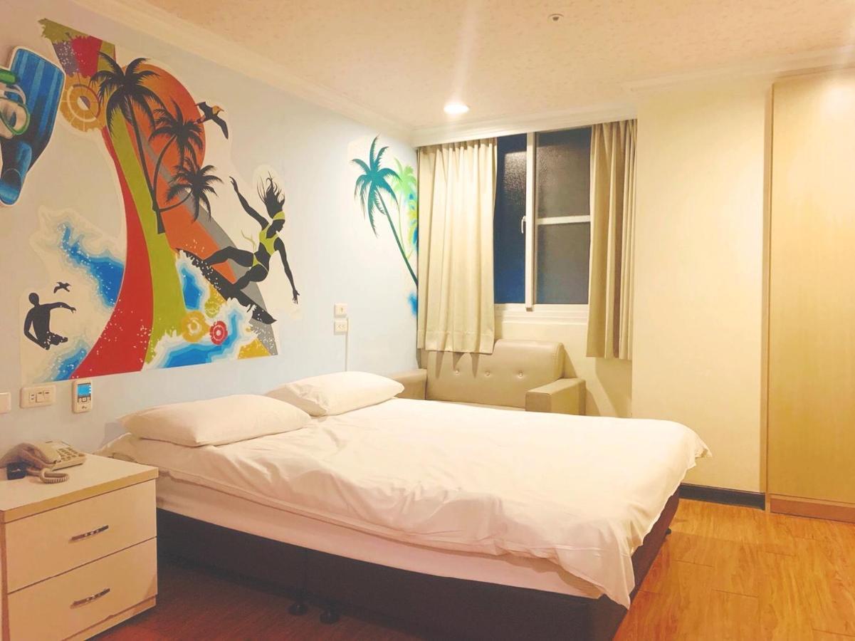 Easyinn Hotel & Hostel Tainan Exterior photo