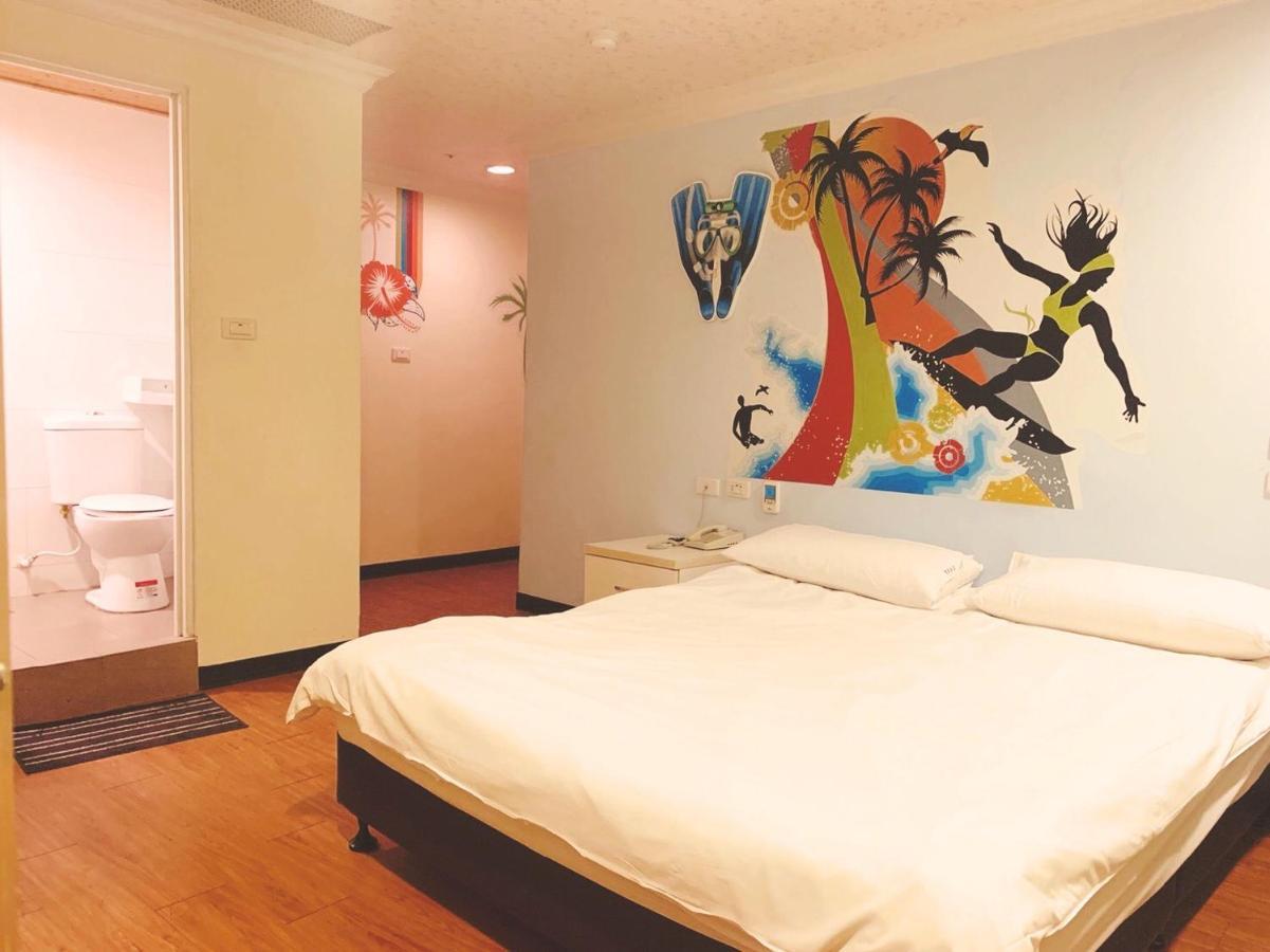 Easyinn Hotel & Hostel Tainan Exterior photo
