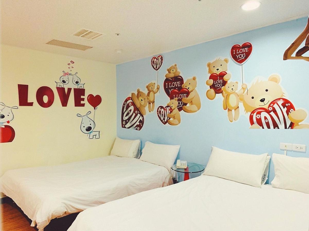 Easyinn Hotel & Hostel Tainan Exterior photo